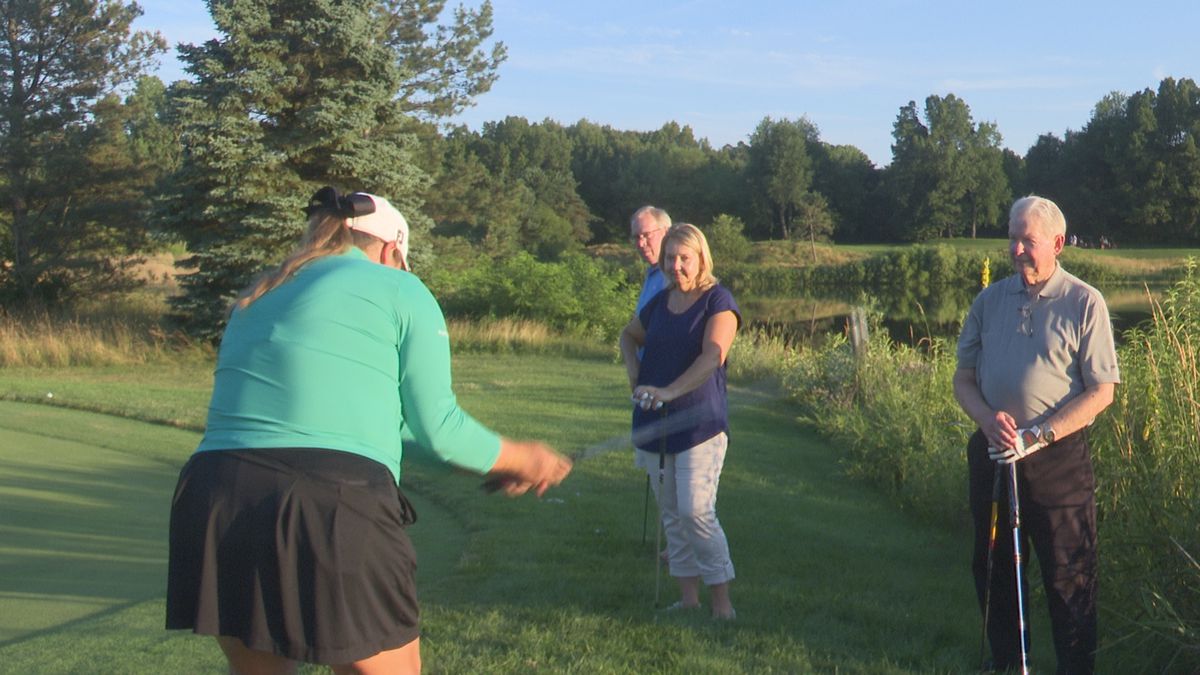 Former MSU star and current LPGA Tour pro Liz Nagel instructs golfers during a seminar at Hawk Hollow Golf Course