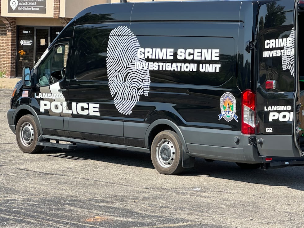 5 injured in shooting after altercation during party in Lansing