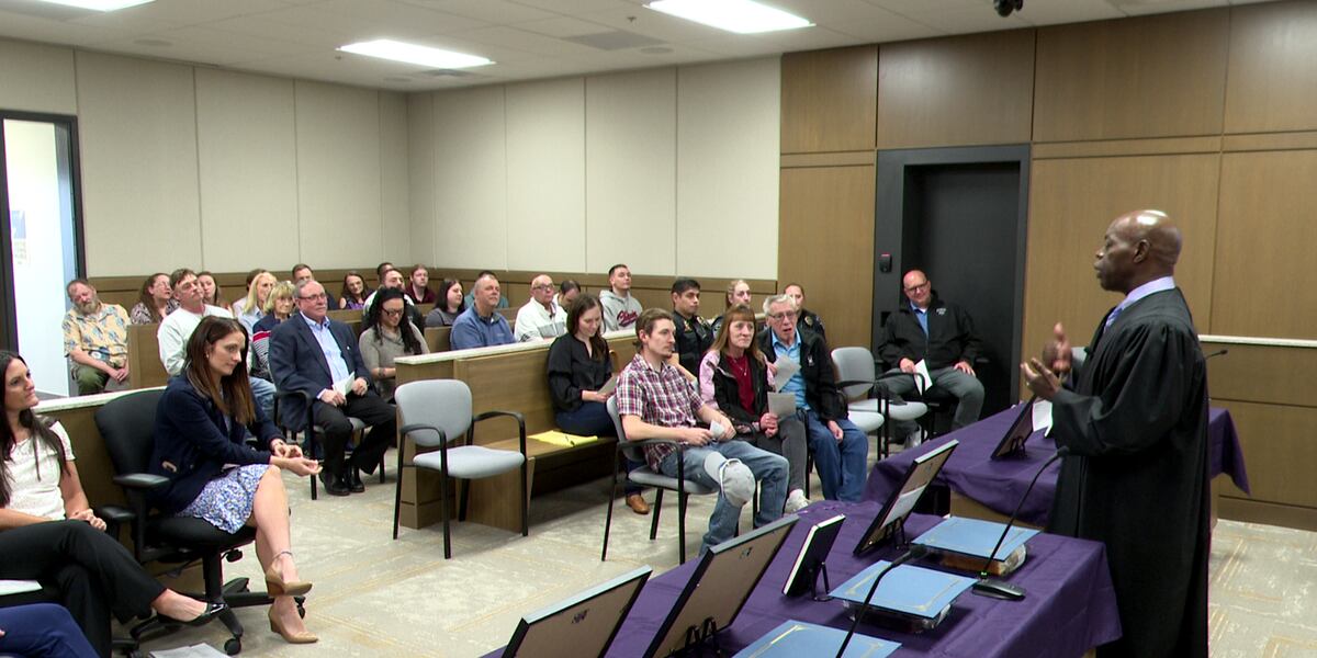 55th District Court holds sobriety court graduation 55th District Court holds sobriety court graduation